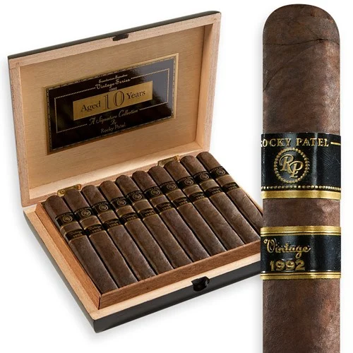 Rocky Patel Vintage 10 Yrs 1992 Toro | 20 Count Display product image